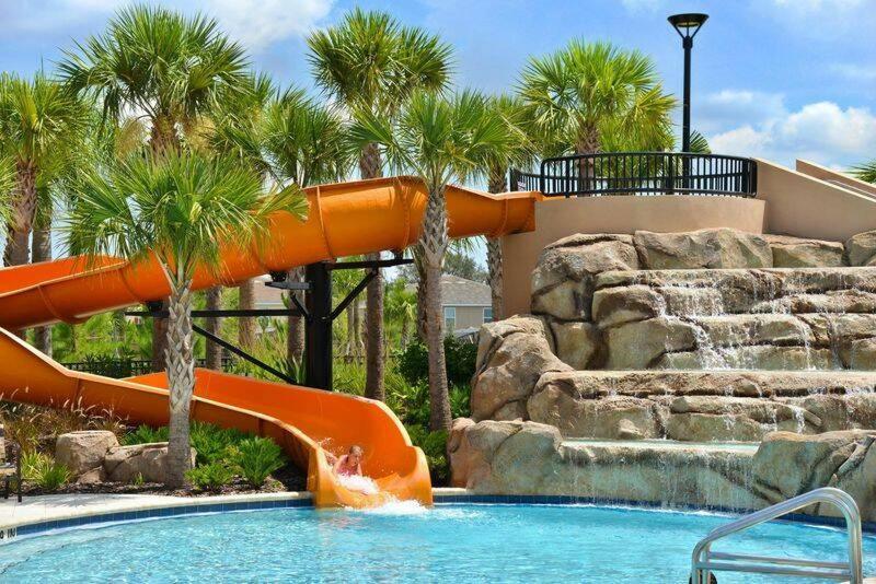 Сasa de vacaciones Fabulous With Pool At Solterra St5501 *