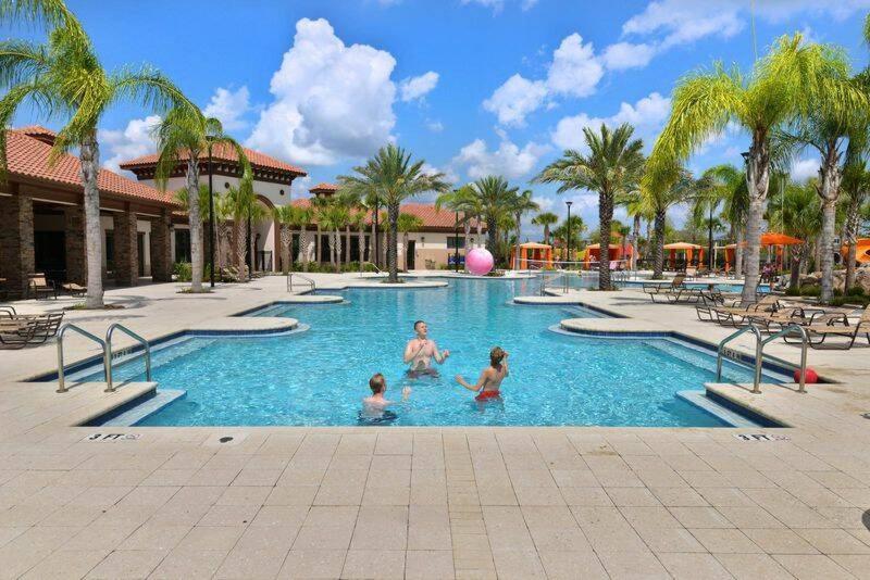 Fabulous With Pool At Solterra St5501 *